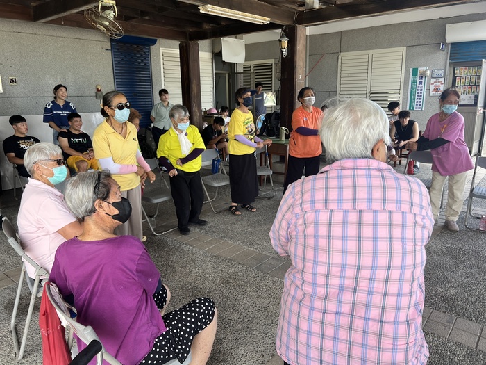 06/18 大家站起來動一動