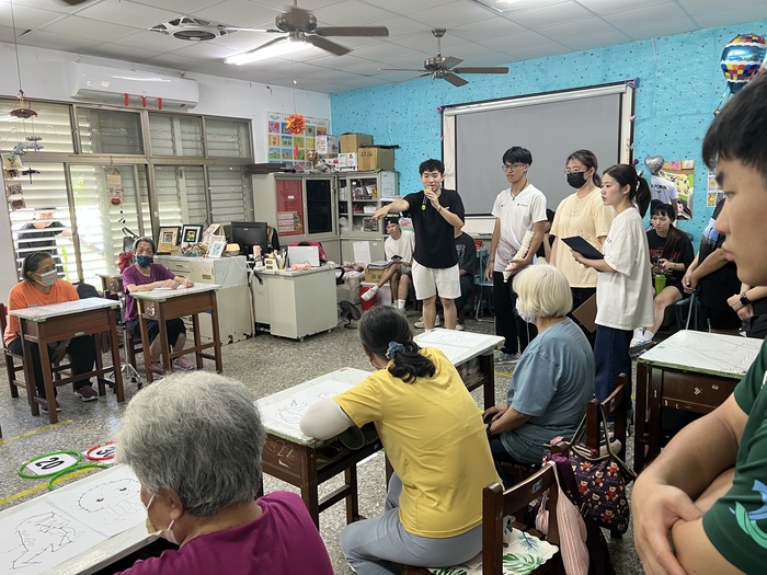 05/21 學生們說明遊戲規則