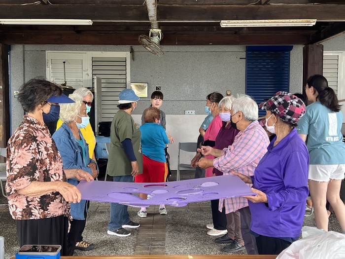 06/04 開始玩遊戲