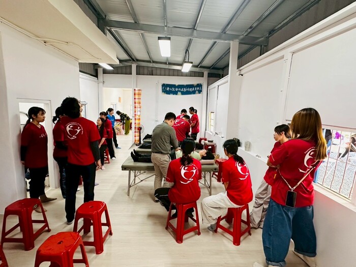 心動系學生按摩體驗